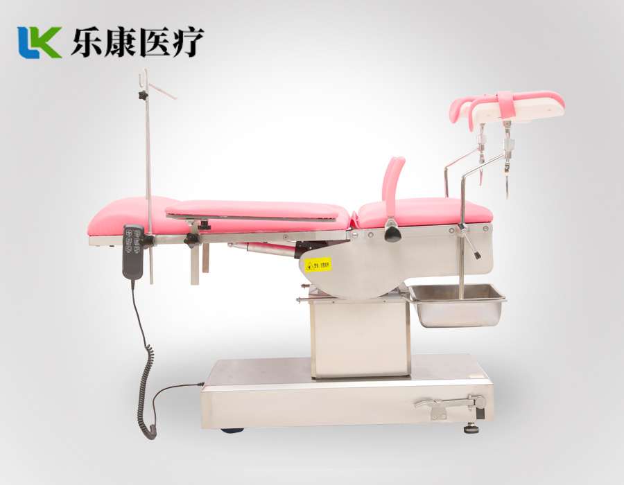 對電動手術(shù)床進(jìn)行清洗工作也很關(guān)鍵